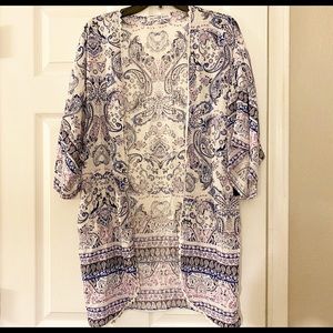 Lovely Kimono with paisley print
